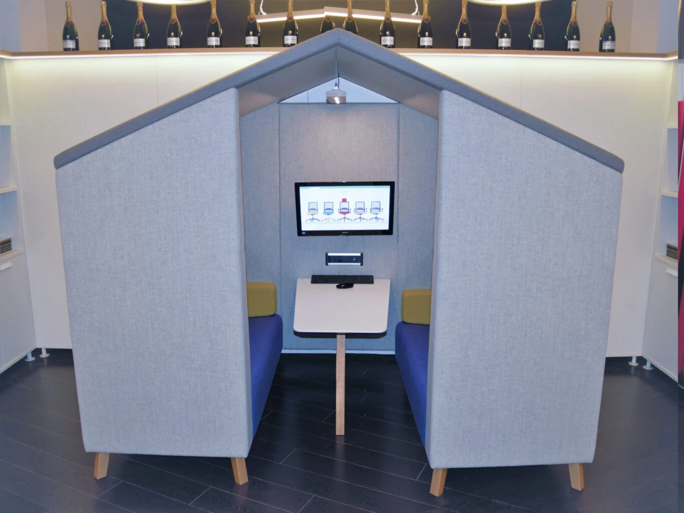 Soft seating hut